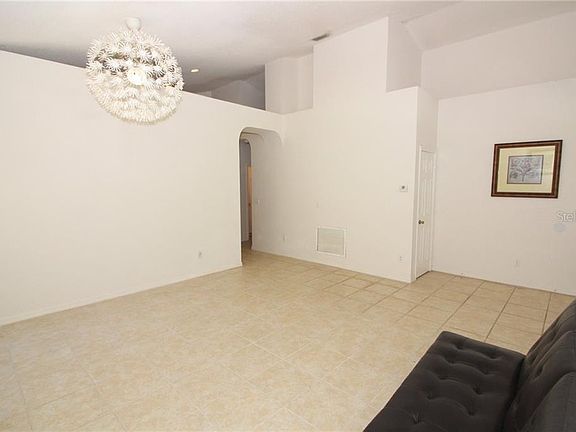 5th image of 2161 Kaylas Ct