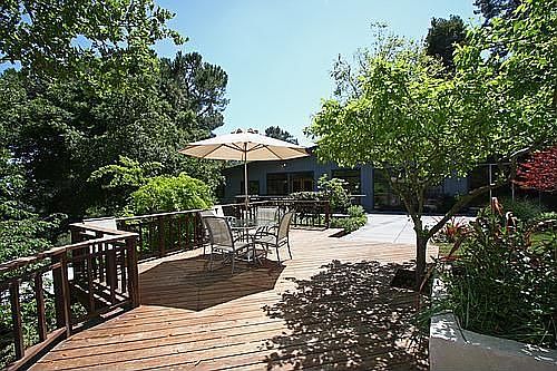 Gorgeous Garden Oasis