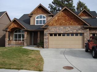 884 SE Briarwood Ct, Bend, OR 97702