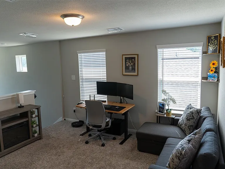 7010 Silverleaf Oak St — Photo 20