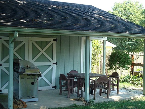Side view of Storage Barn