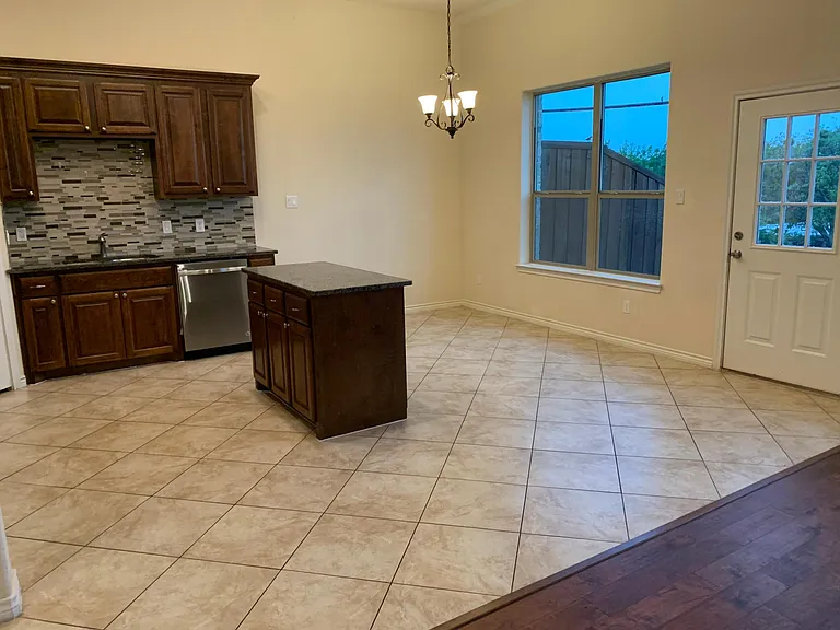 2361 Novin Dr — Photo 9