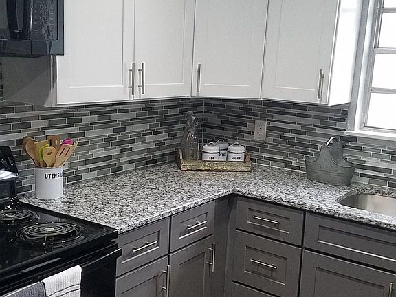 3rd image of 349 James Ln