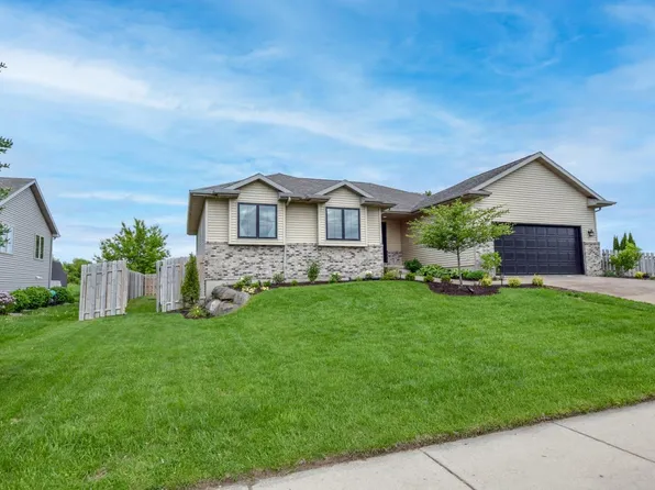 1407 Broadway Drive, Sun Prairie, WI 53590