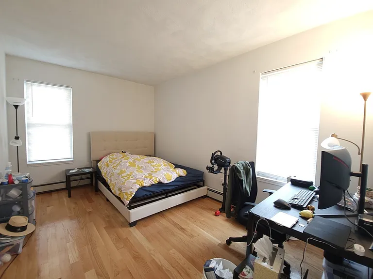 58 Mansfield St #3 — Photo 4