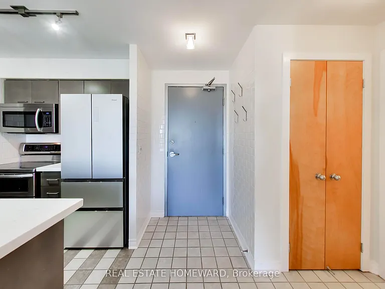 255 Richmond St E #Penthouse 10 — Photo 9