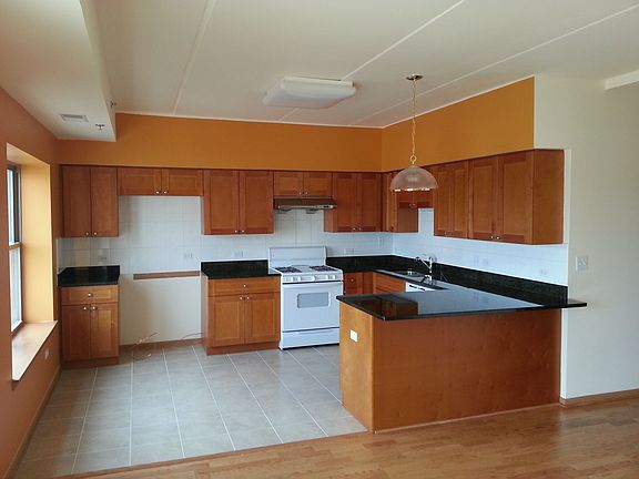 2nd image of 2322 S Canal St Unit 601