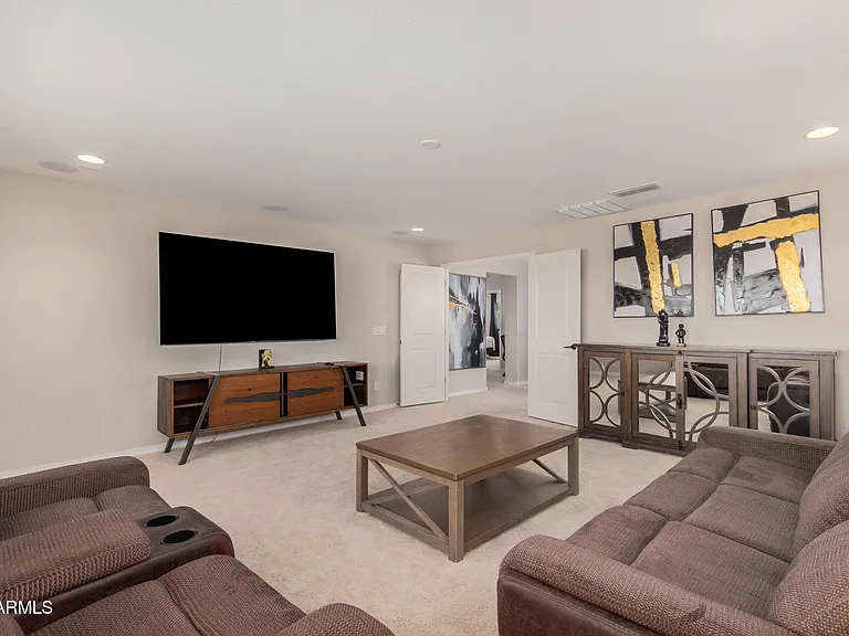 5654 N 88th Ln — Photo 45