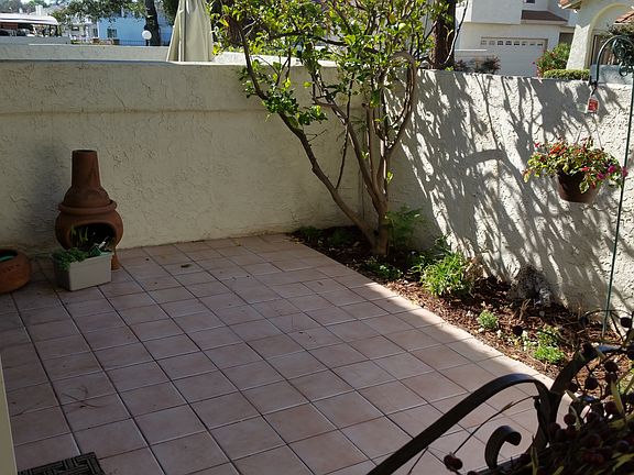 3rd image of 520 Taxco Ct