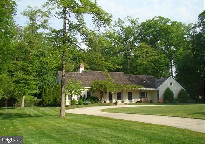 108 Tunbridge Cir