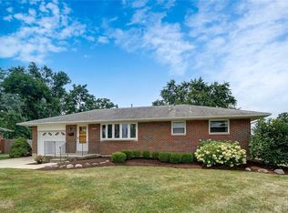 3320 Carlin Dr, Dayton, OH 45449