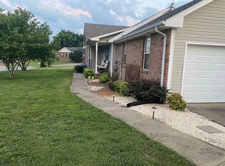 616 Stonewall Ln, Clarksville, TN 37040