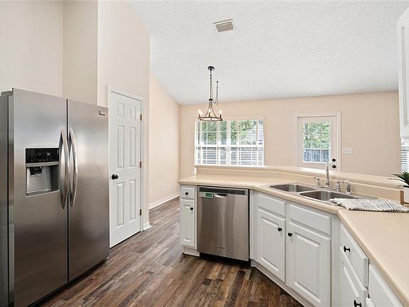 3rd image of 25422 Lakeland Dr Lot 63