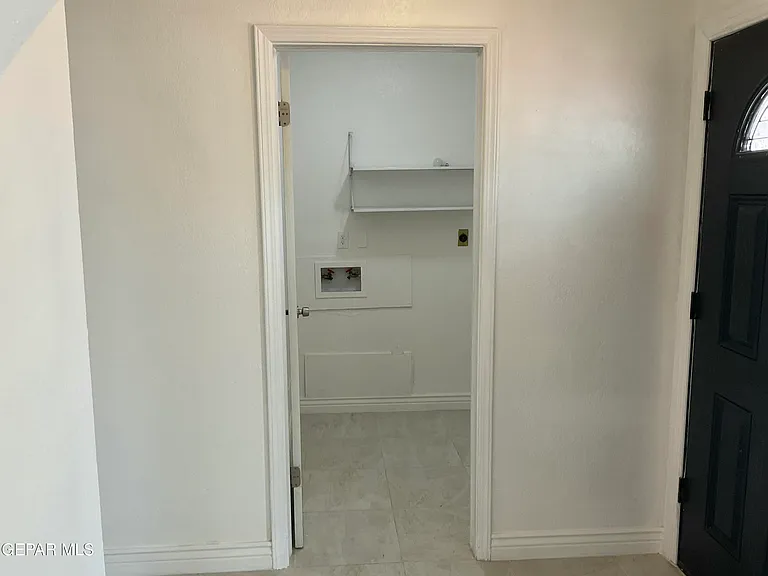 335 Flynn Dr — Photo 9