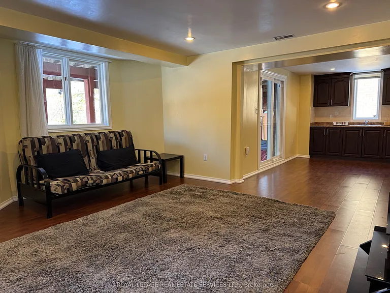 56 Sadot Ct — Photo 8