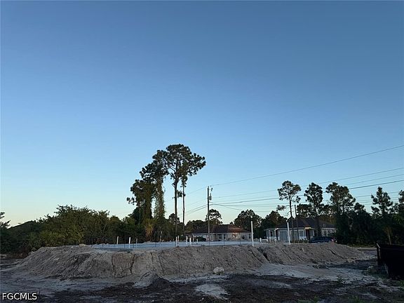 3rd image of 655 Grant Blvd