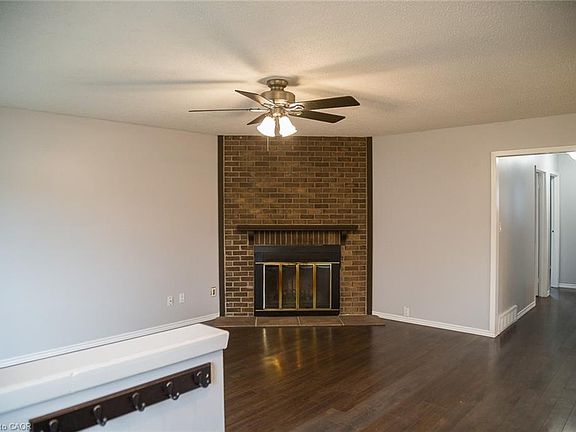 5th image of 96 Pathfinder Cres