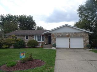 1447 Stanford Rd, Bethlehem, PA 18018