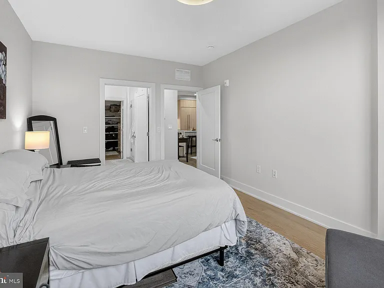 737 Swann Ave #310 — Photo 11