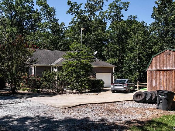 5th image of 3136 Longhorn Rd