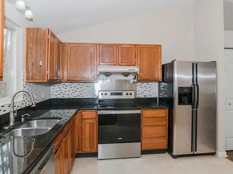 507 Trappers Run Dr — Photo 8