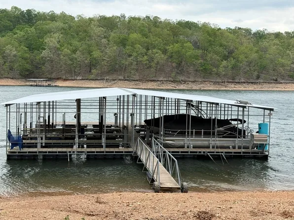 15440 Brightwater Xing, Rogers, AR 72756
