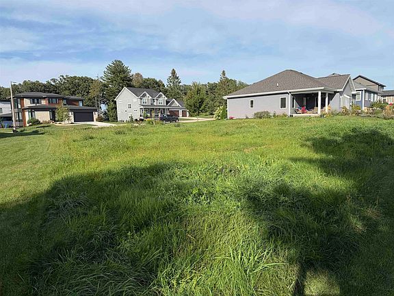 3rd image of 337 Kassander Way
