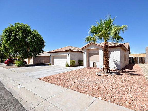 3rd image of 3630 W Menadota Dr