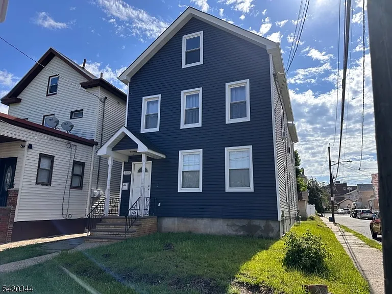 130 Washington Ave #1 — Photo 1