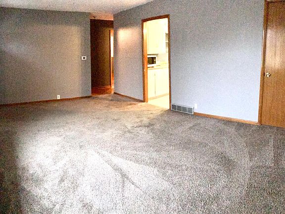 3rd image of 1319 Stapler Ave