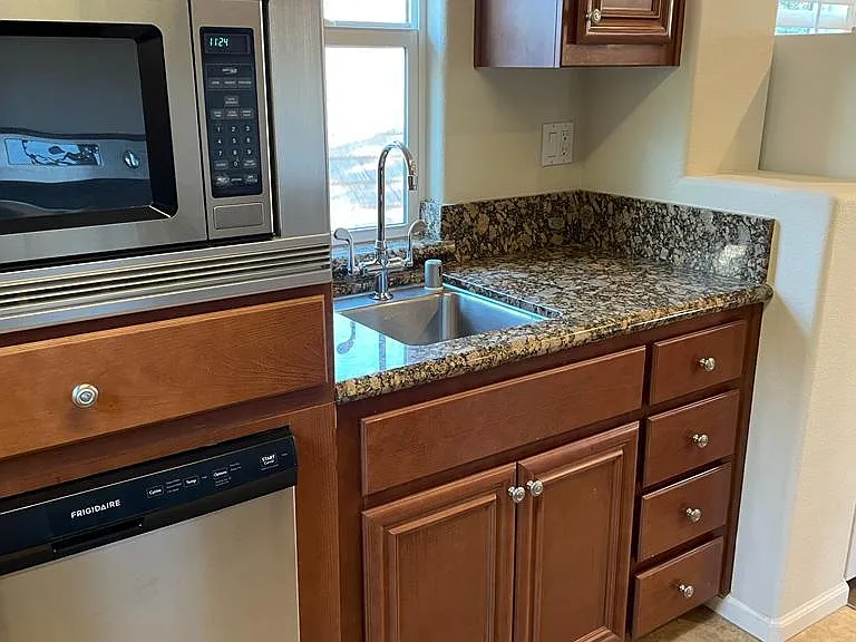 Brand new high-end dishwasher