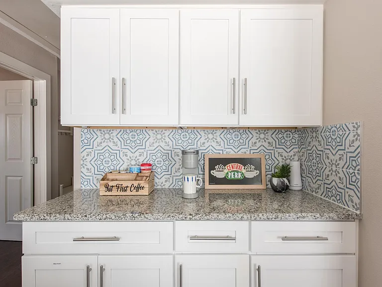 708 S Olive St — Photo 18