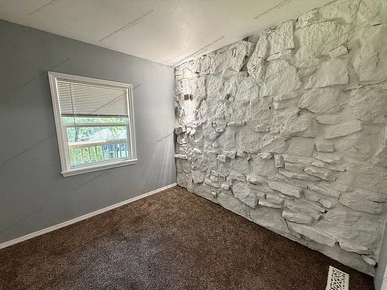 602 Azure Hills Dr — Photo 21