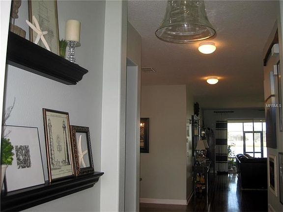 5th image of 20049 Oakflower Ave