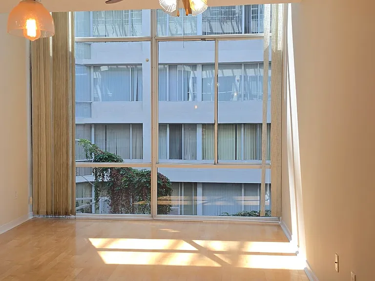71 Front St E #411 — Photo 15