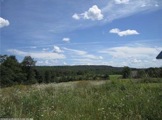 8 Oakland Rd, Fairfield, ME 04937