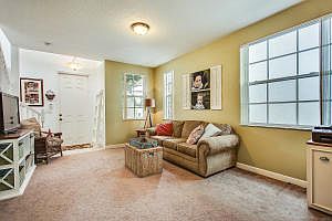 3rd image of 733 Duchess Ct