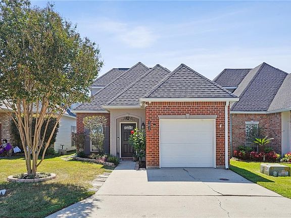 2nd image of 181 Emerald Oaks Dr