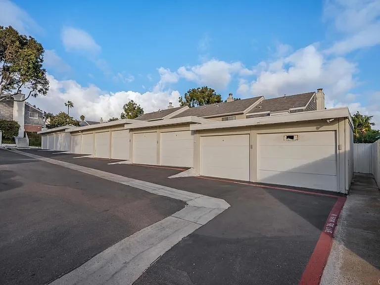 851 Del Mar Downs Rd #E — Photo 20