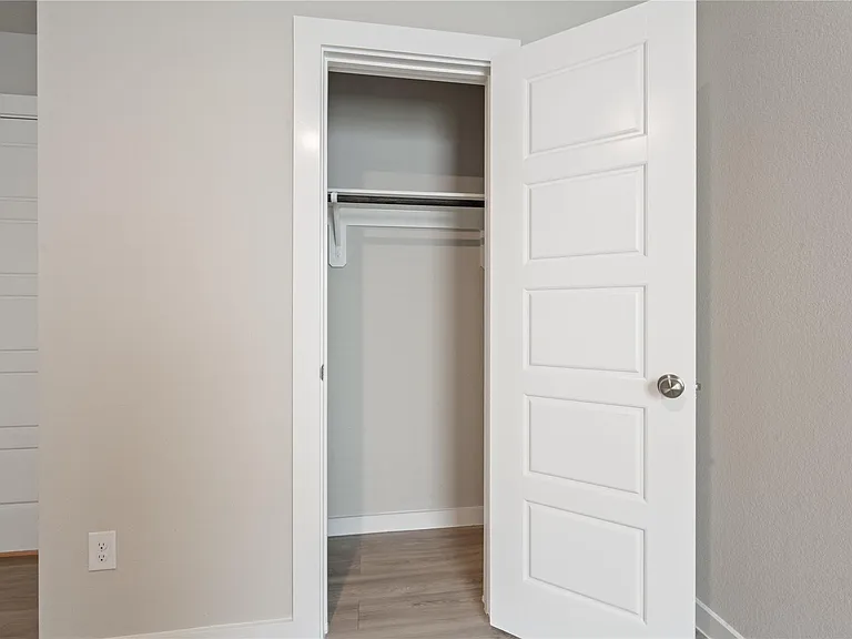 8635 Jetty Glen Dr — Photo 13