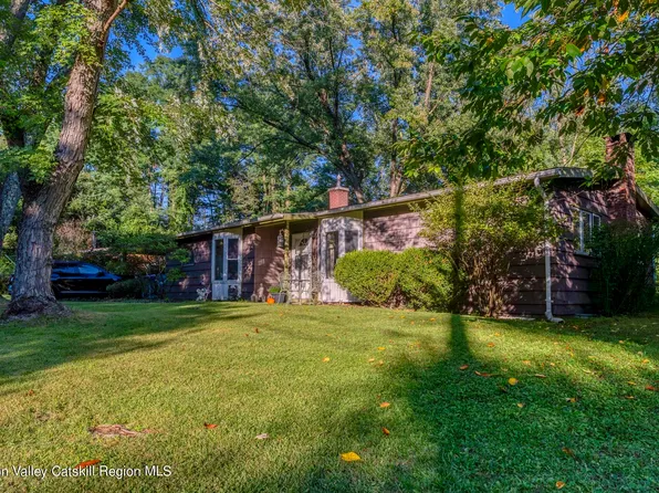 15 Overlook Drive, Woodstock, NY 12498