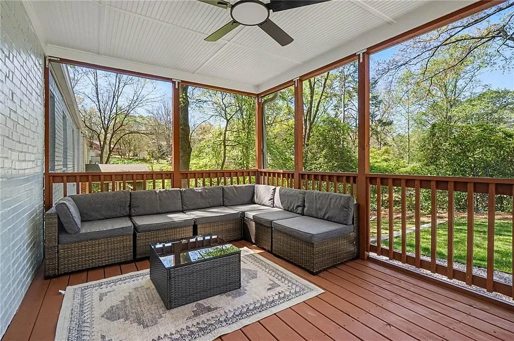4 bed, 2.0 bath, 1450 sqft, $2,500 — Photo 4