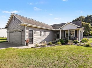 32777 Zinfandel Ave, Paw Paw, MI 49079
