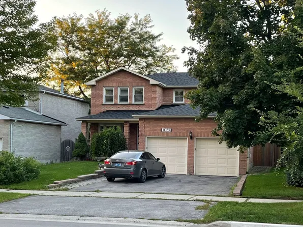 1057 Leslie Valley Dr, Newmarket, ON L3Y 7C7