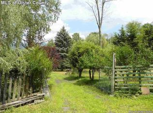 11 Old Farm Rd, Woodstock, NY 12498