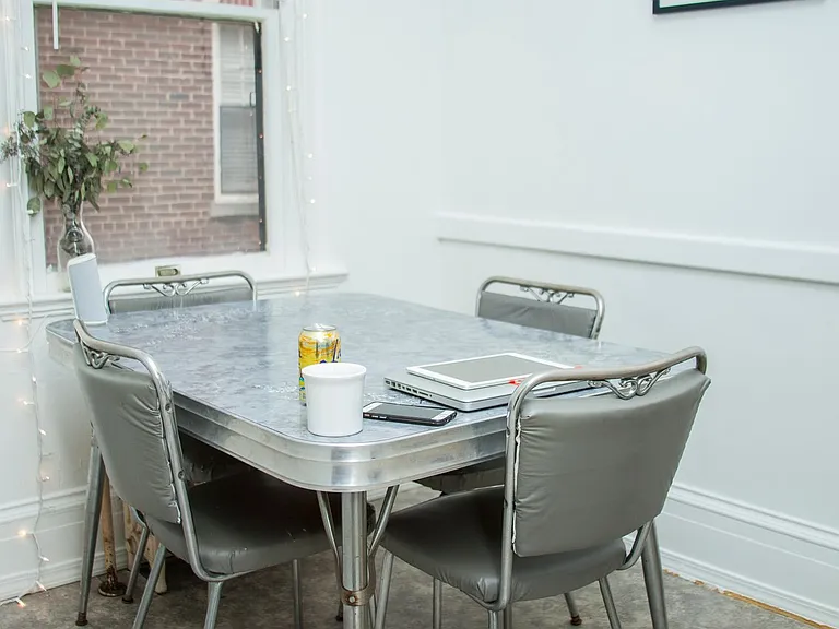 Gray Court Apartments — Photo 6