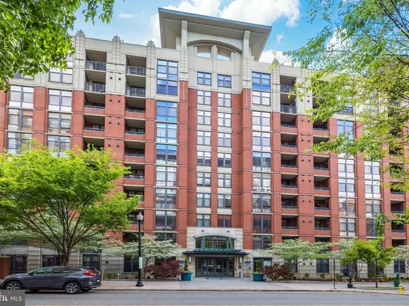 1021 N Garfield St APT 327, Arlington, VA 22201