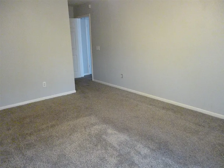 3243 Battle Ridge Ln — Photo 11