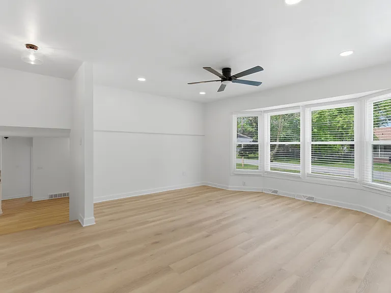 10173 Joliet St — Photo 14