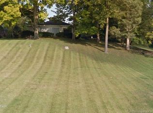 2412 Green Valley Rd, New Albany, IN 47150